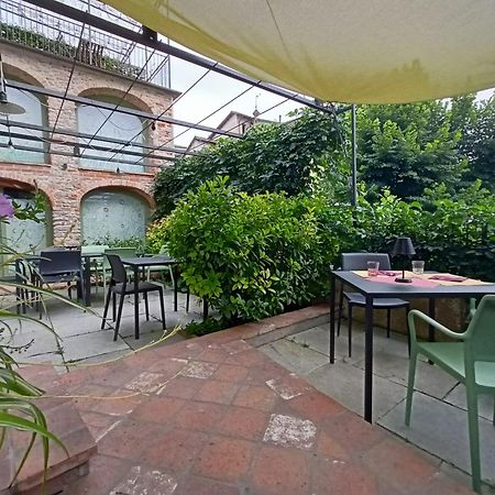 Casa Del Maestro-Appartamenti D'Arte Dogliani Bagian luar foto