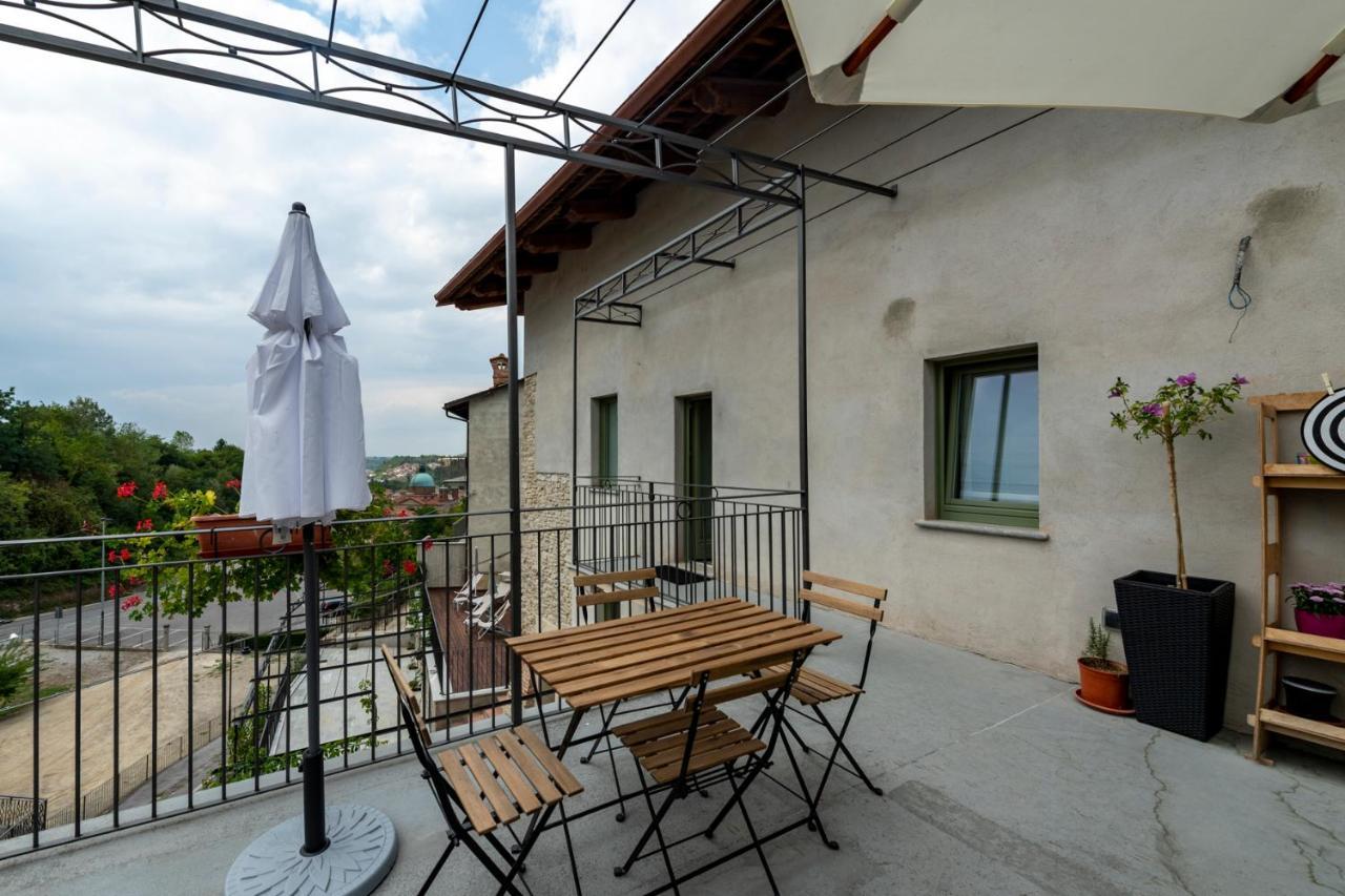 Casa Del Maestro-Appartamenti D'Arte Dogliani Bagian luar foto