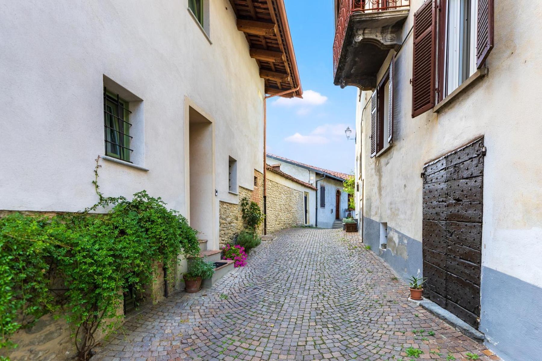 Casa Del Maestro-Appartamenti D'Arte Dogliani Bagian luar foto